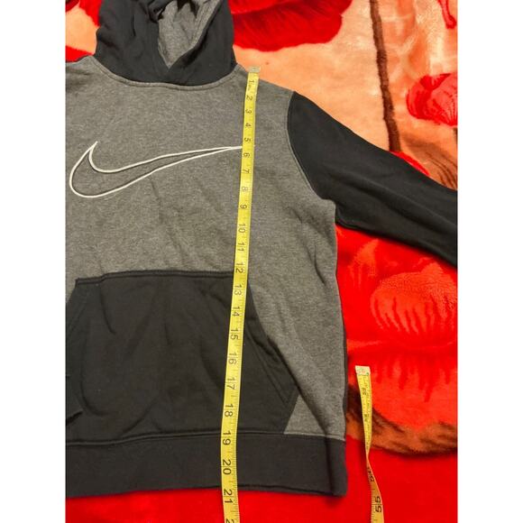 Nike Hoodie boys M Gray Black Sweatshirt Sweater - Picture 7 of 9